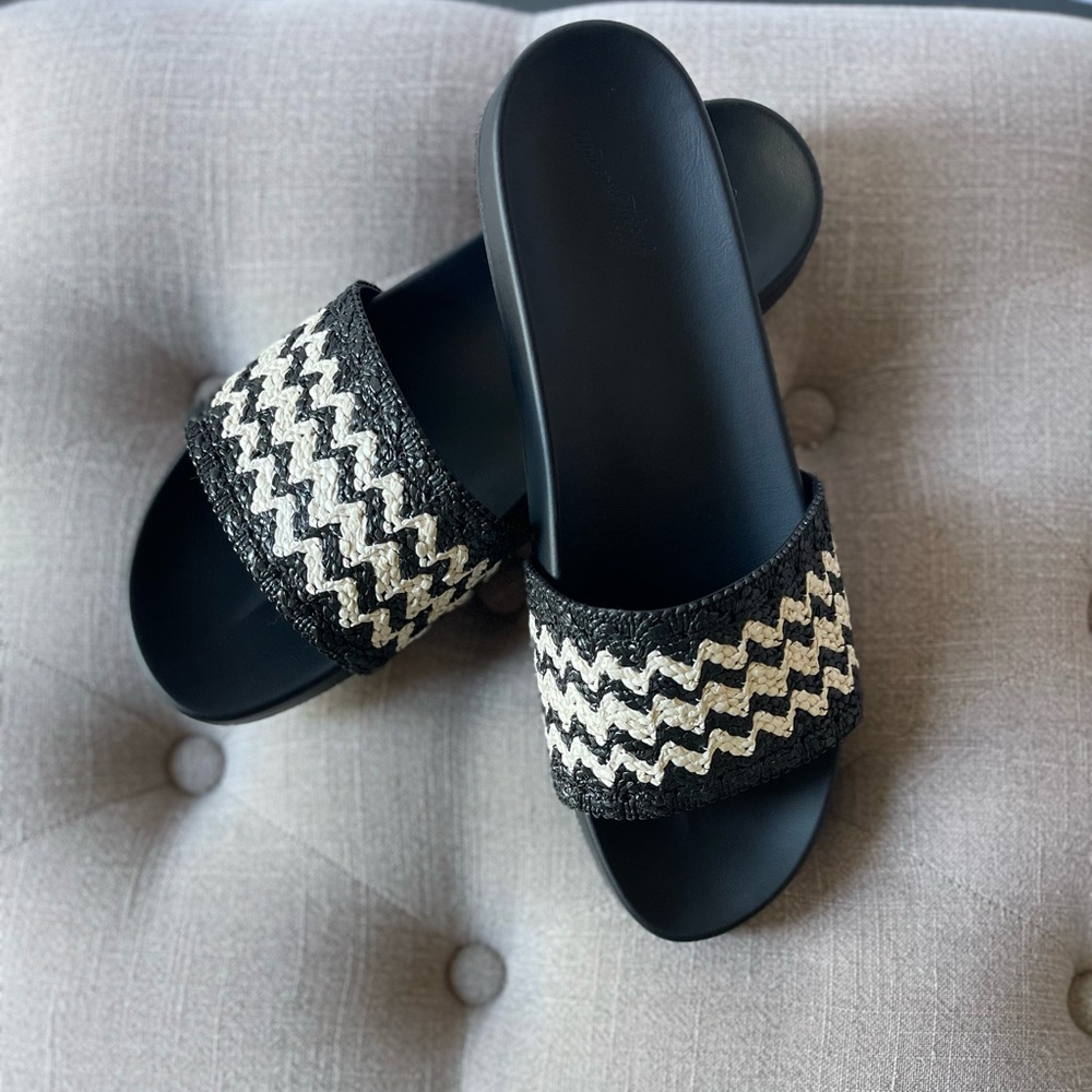 Comfy Slides